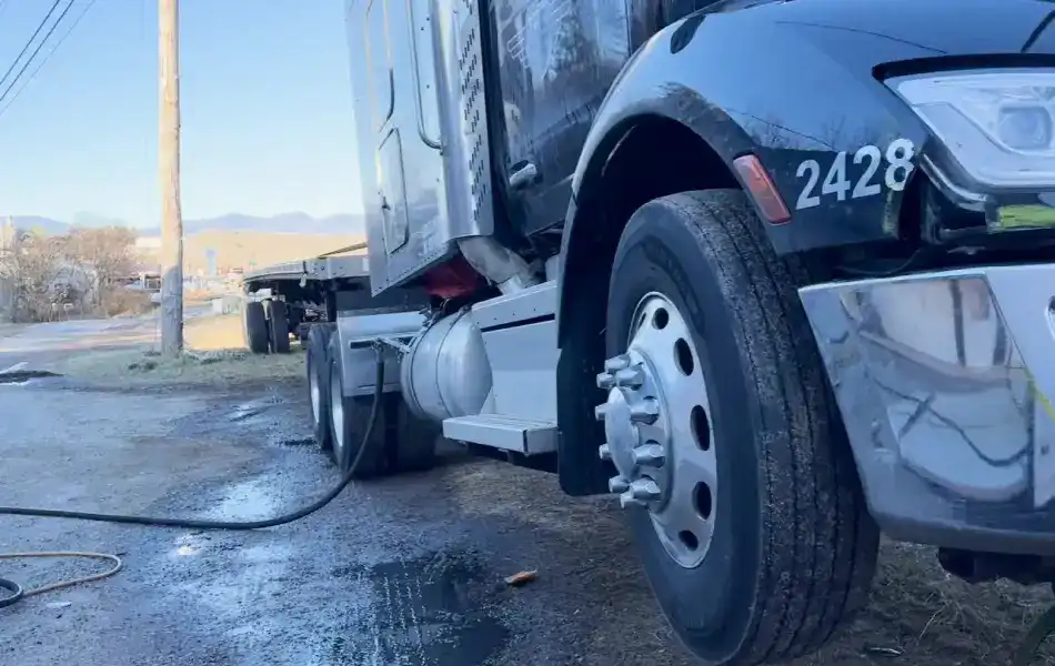 Diesel Leak from Tractor Trailer in Franklin, NC.